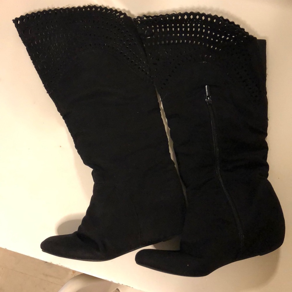 Black boots